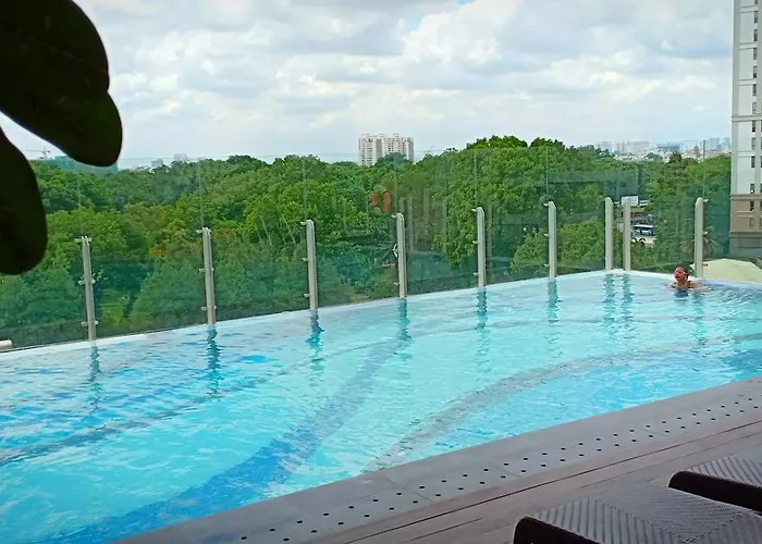 Five Star Studio Apartment Near Airport